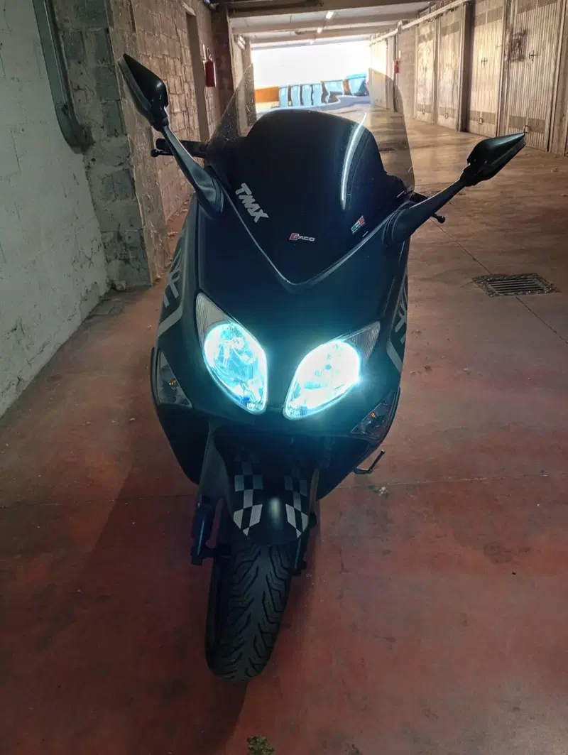 Yamaha T-Max 500 (2001 - 03) (15)
