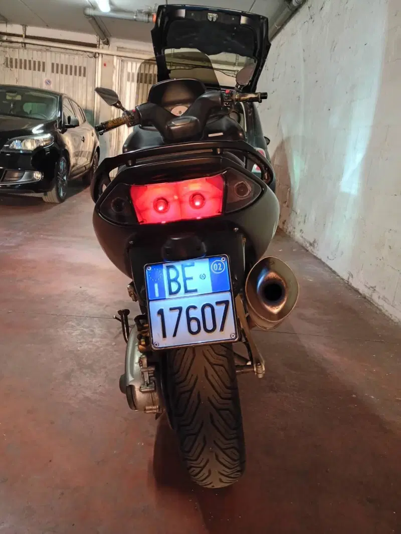 Yamaha T-Max 500 (2001 - 03) (16)
