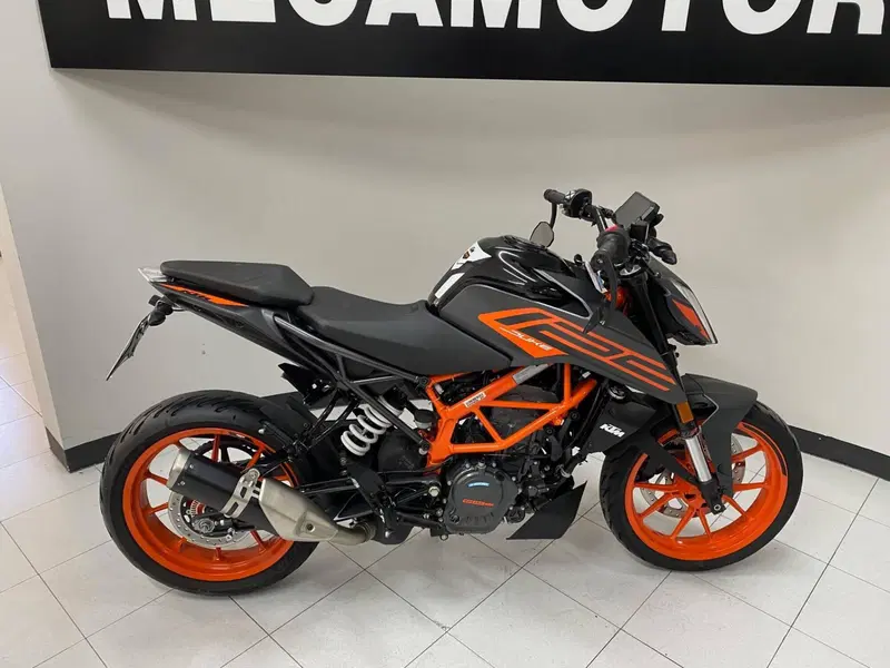 KTM 125 Duke (2021 - 23) (2)