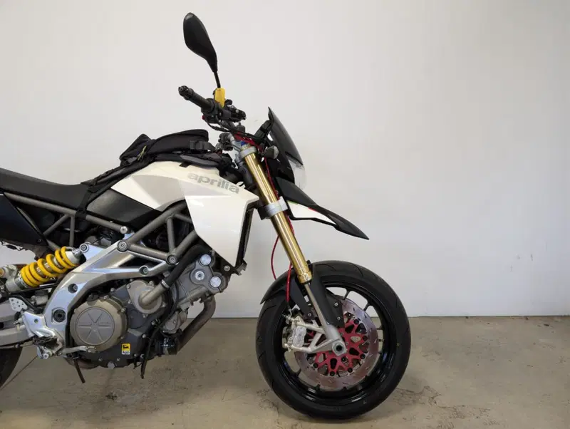 Aprilia Dorsoduro 750 (2009 - 14) (5)