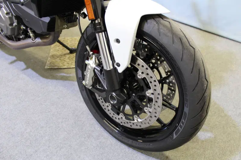 Ducati Monster 937 + (2021 - 25) (7)