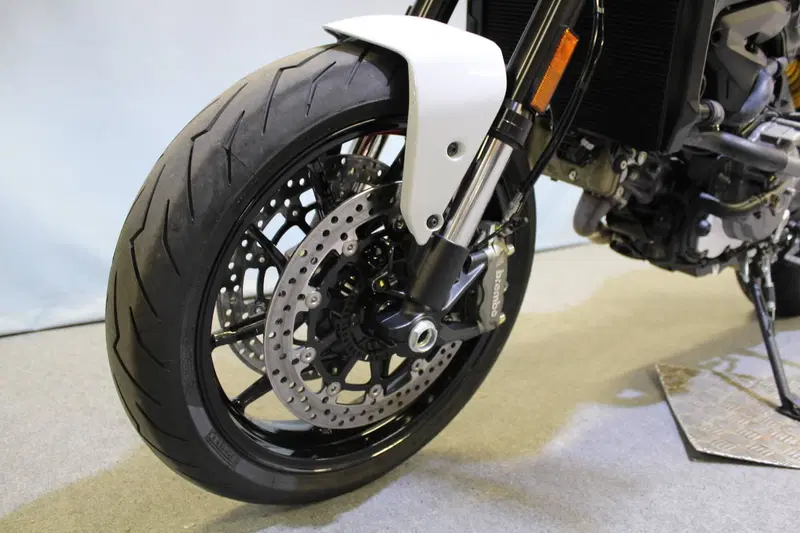Ducati Monster 937 + (2021 - 25) (14)