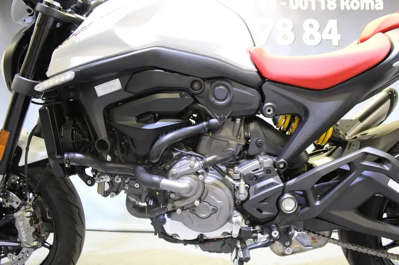 Ducati Monster 937 + (2021 - 25) (16)