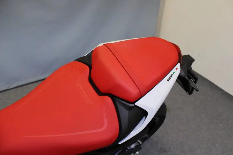 Ducati Monster 937 + (2021 - 25) (17)