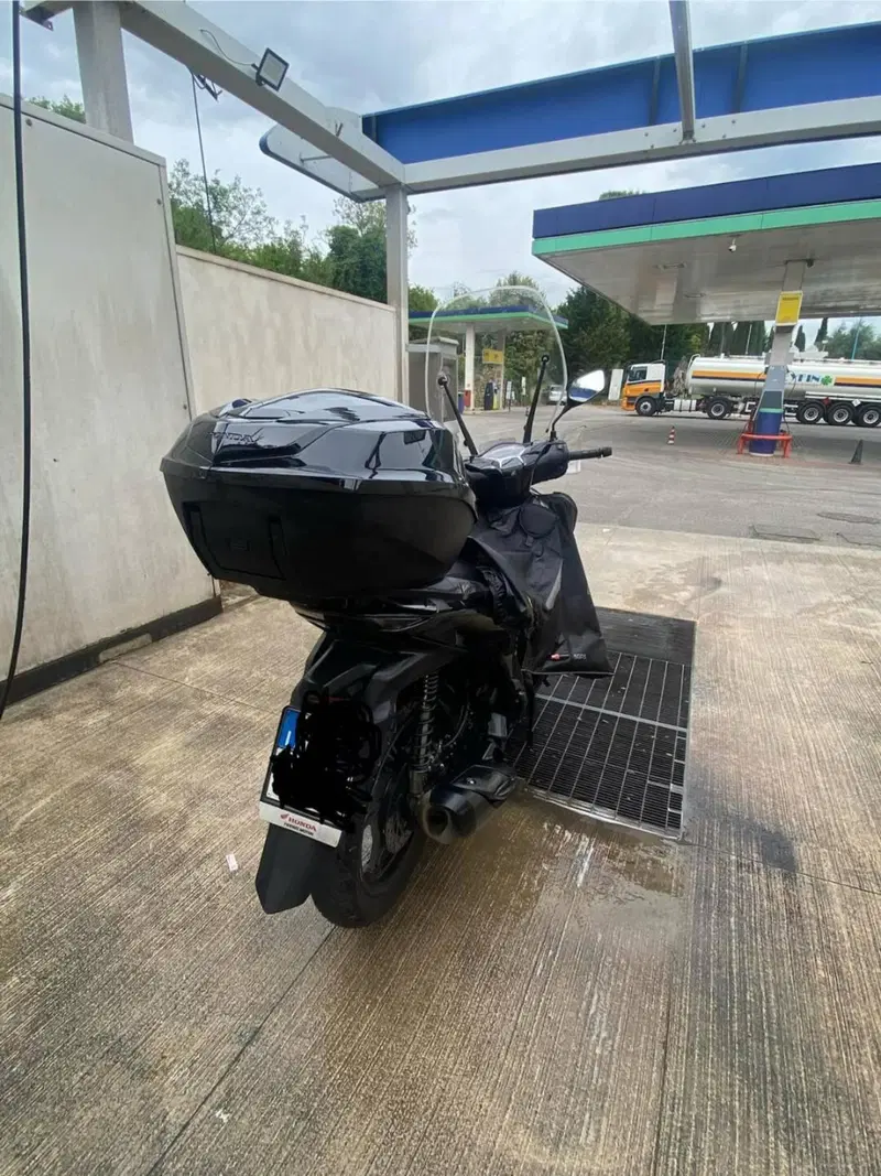 Honda SH 150i Sport (2024 - 25) (2)