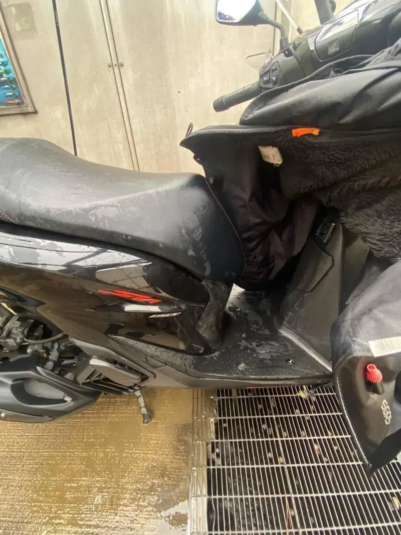 Honda SH 150i Sport (2024 - 25) (4)