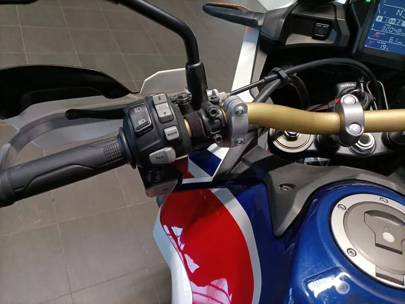 Honda Africa Twin CRF 1000L DCT (2018 - 19) (7)