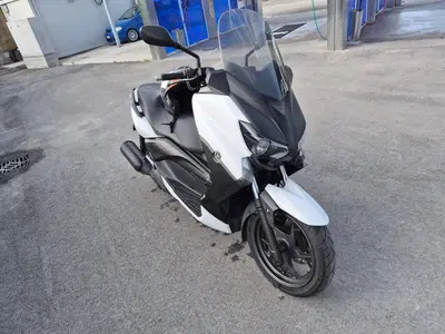 Yamaha X-Max 250 (2014 - 16) usata