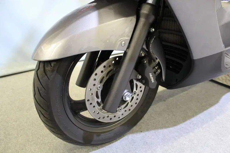 Honda Silver Wing 400 (2006 - 09) (14)