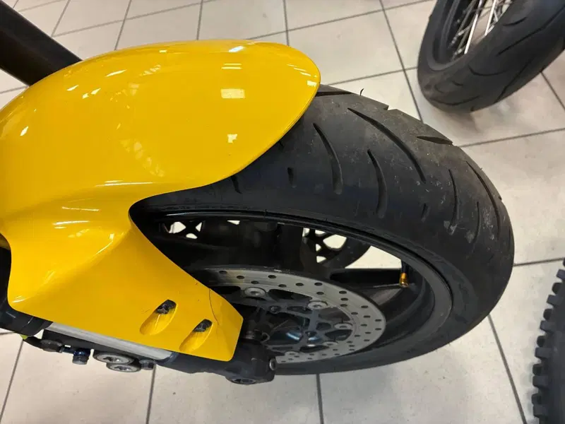 Yamaha FZ1 (2006 - 16) (3)
