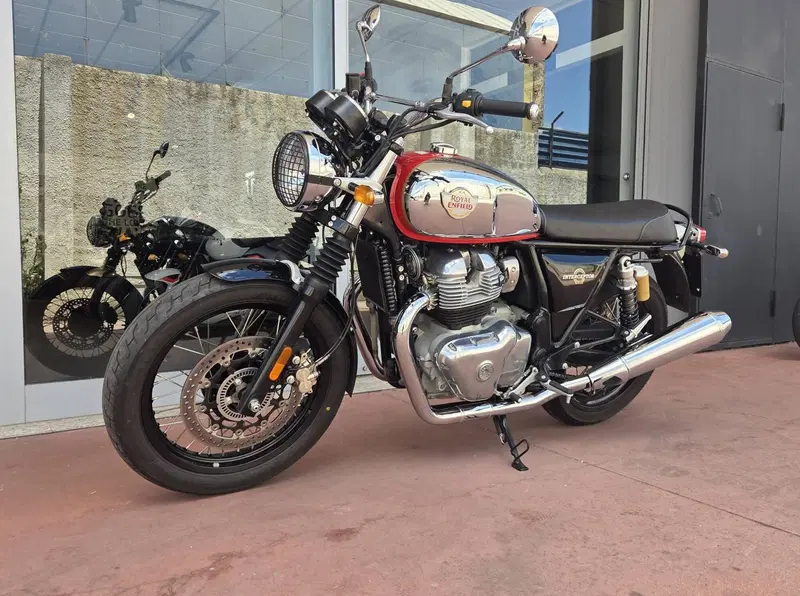 Royal Enfield Interceptor 650 (2021 - 26) (8)