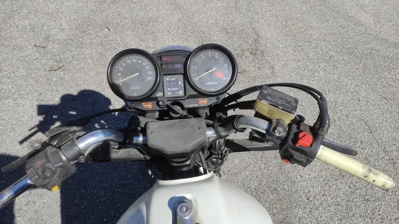 Honda CB 750 F (3)