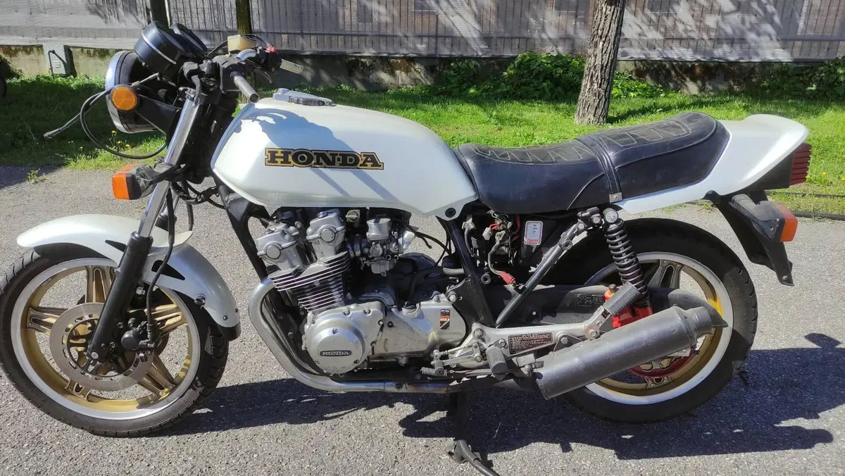 Honda CB 750 F (4)