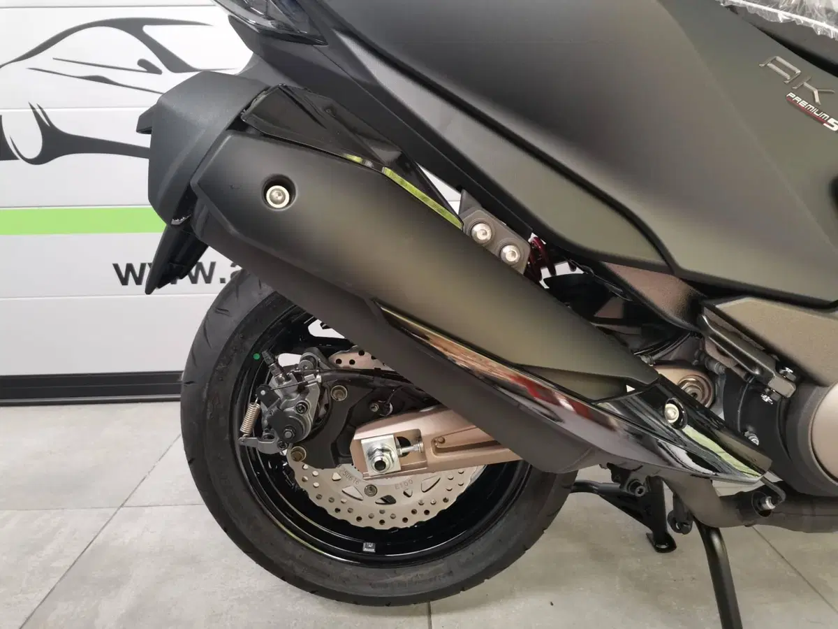 Kymco AK 575 Premium (2025 - 26) (6)