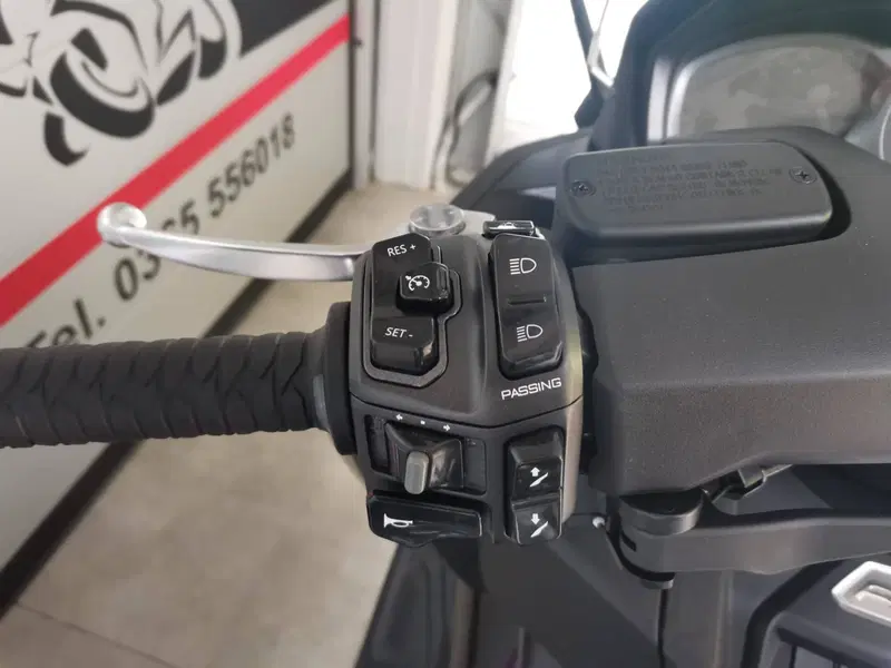 Kymco AK 575 Premium (2025 - 26) (8)