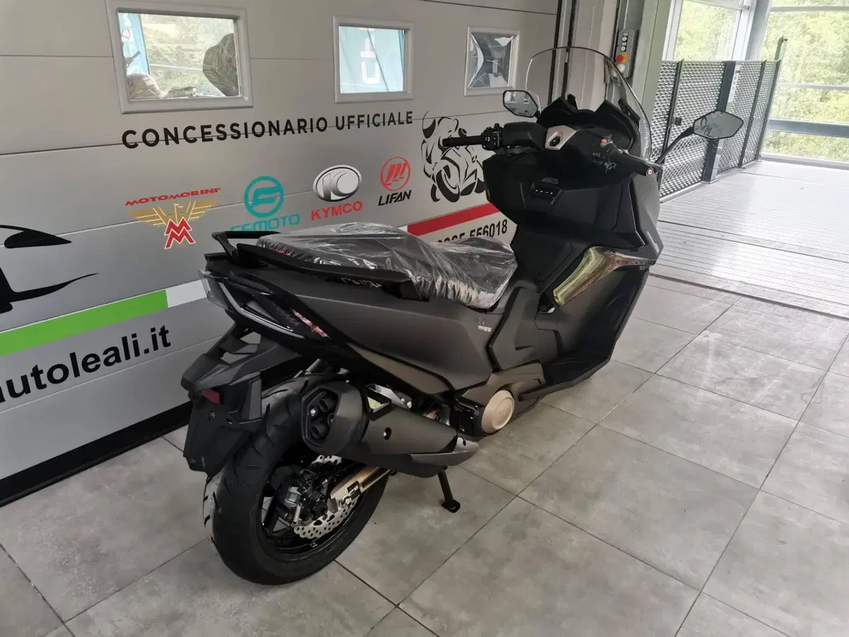 Kymco AK 575 Premium (2025 - 26) (15)