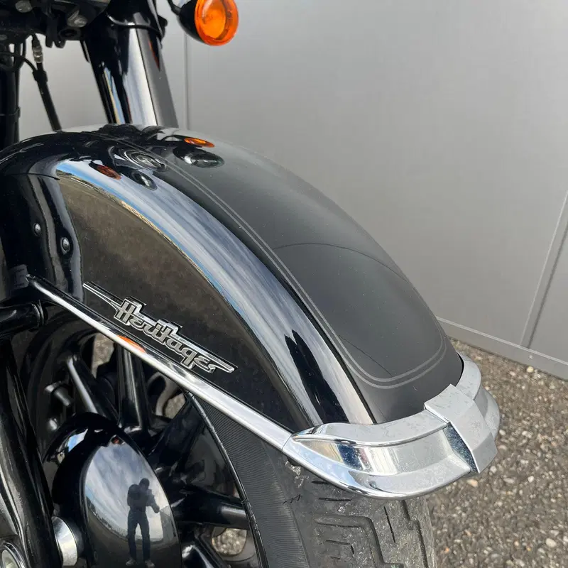 Harley-Davidson Heritage Classic (2021 - 24) (4)