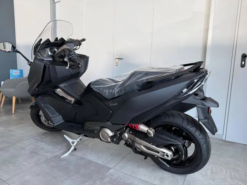 Kymco AK 575 Premium (2025 - 26) (3)