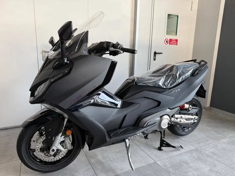 Kymco AK 575 Premium (2025 - 26) (4)