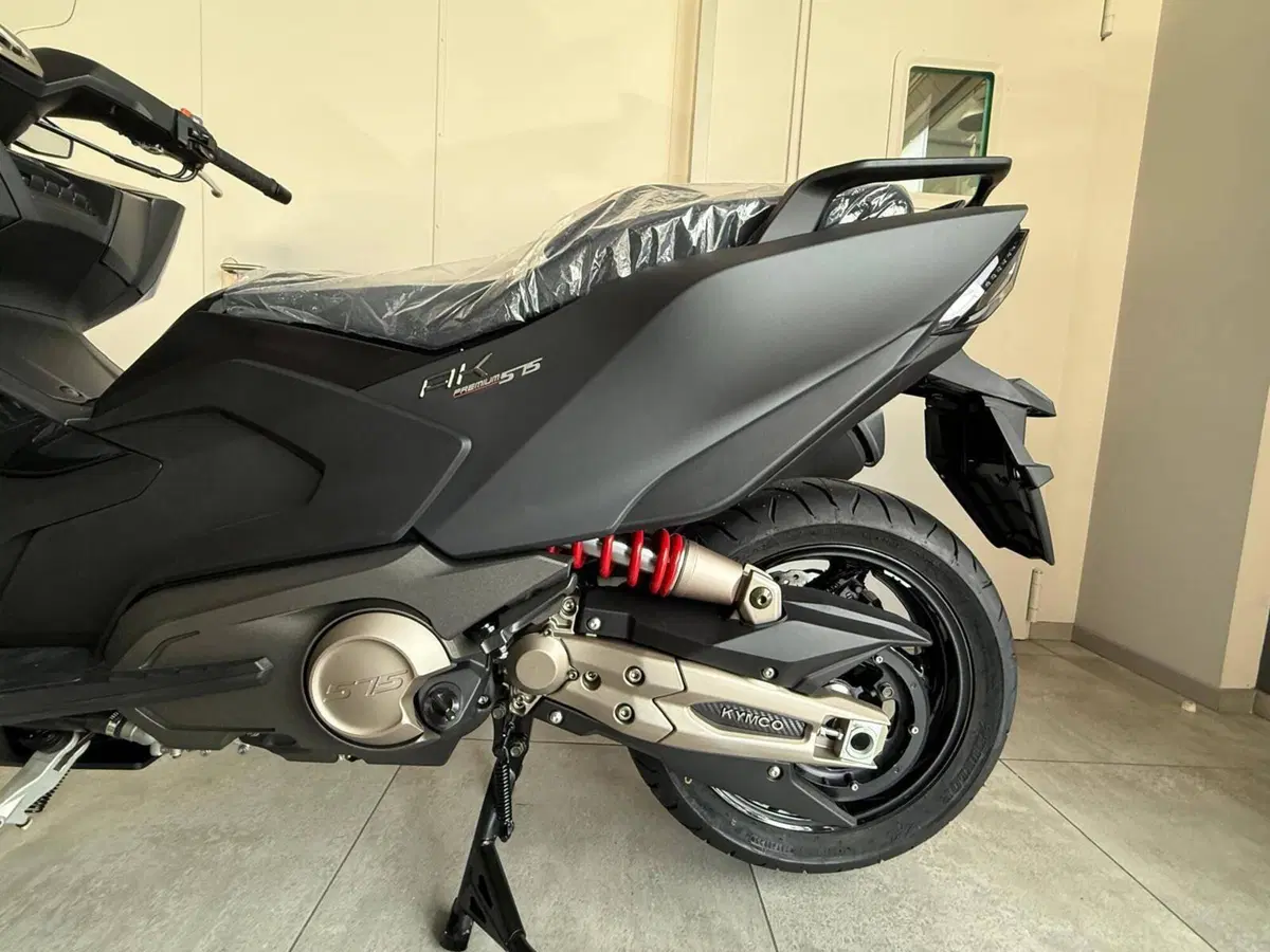 Kymco AK 575 Premium (2025 - 26) (6)