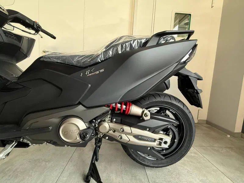 Kymco AK 575 Premium (2025 - 26) (6)