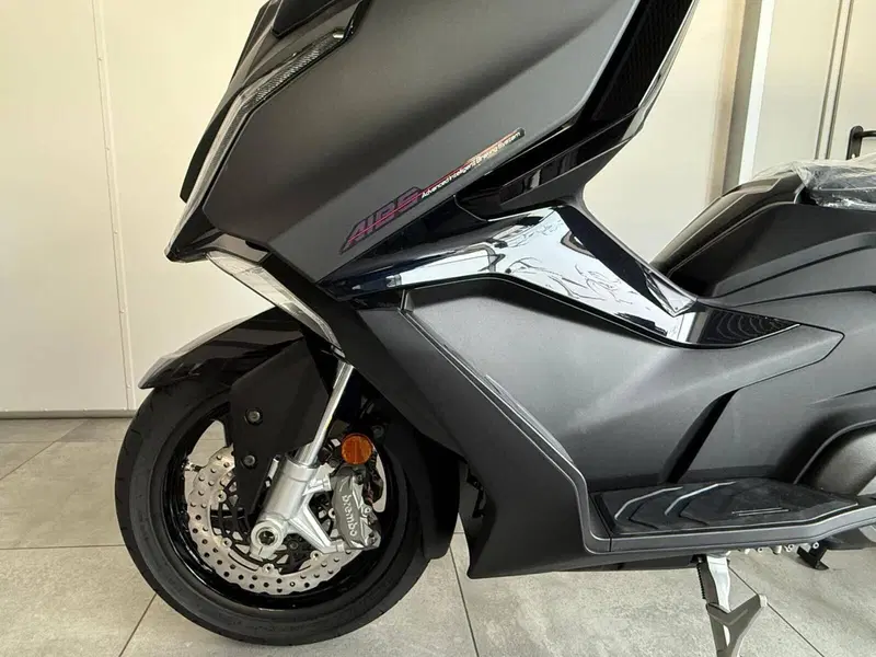 Kymco AK 575 Premium (2025 - 26) (7)