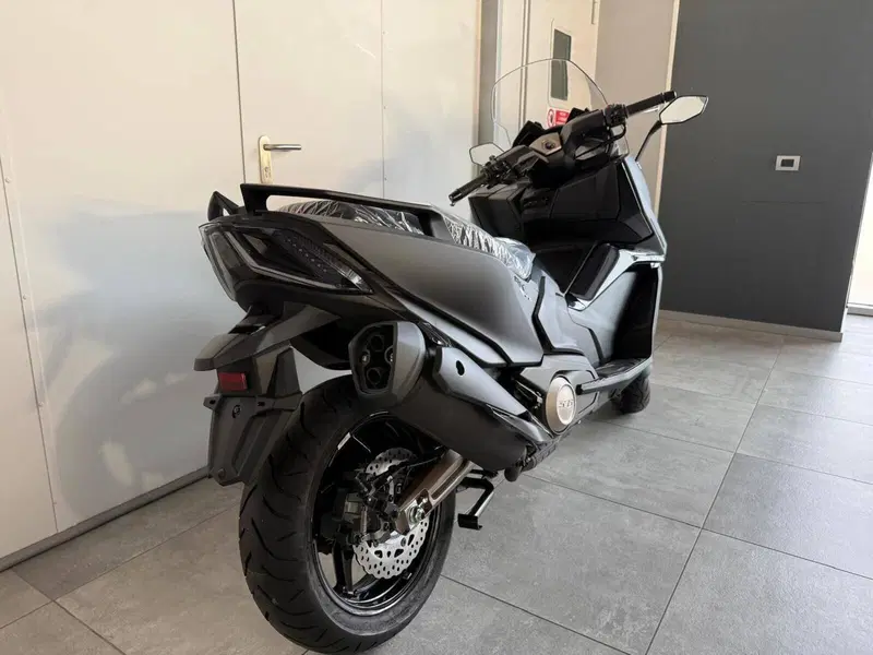 Kymco AK 575 Premium (2025 - 26) (15)