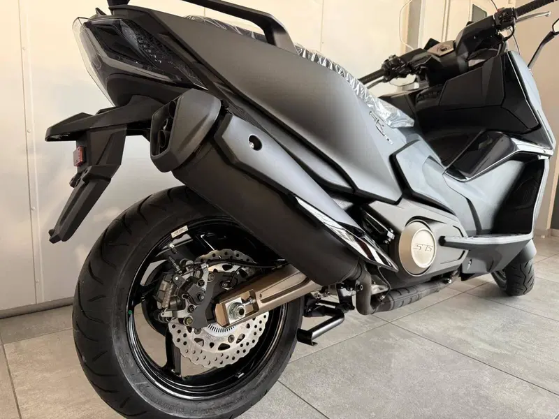 Kymco AK 575 Premium (2025 - 26) (16)