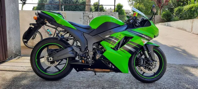 Kawasaki Ninja 600 ZX-6R (2007 - 08) (6)