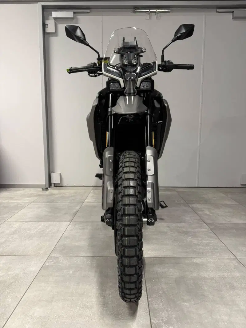 Moto Morini Allthrike 450 (2025 - 26) (9)