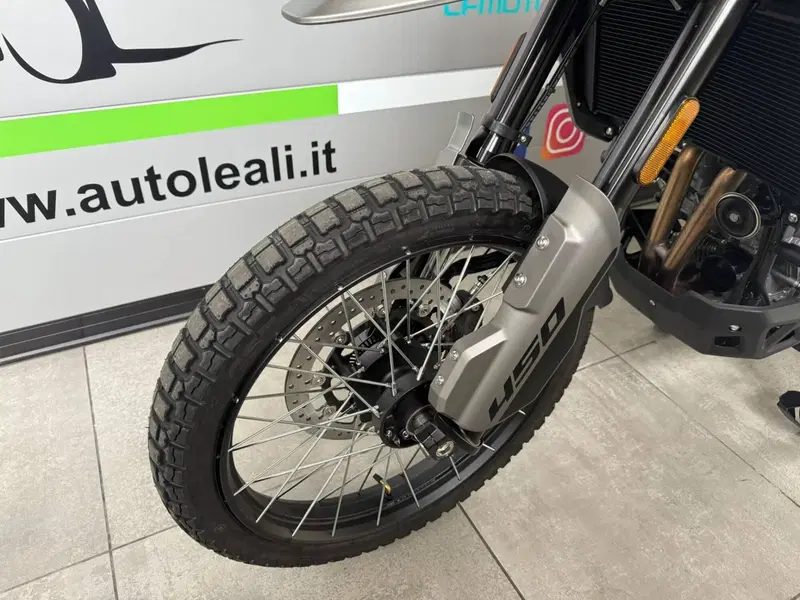Moto Morini Allthrike 450 (2025 - 26) (5)