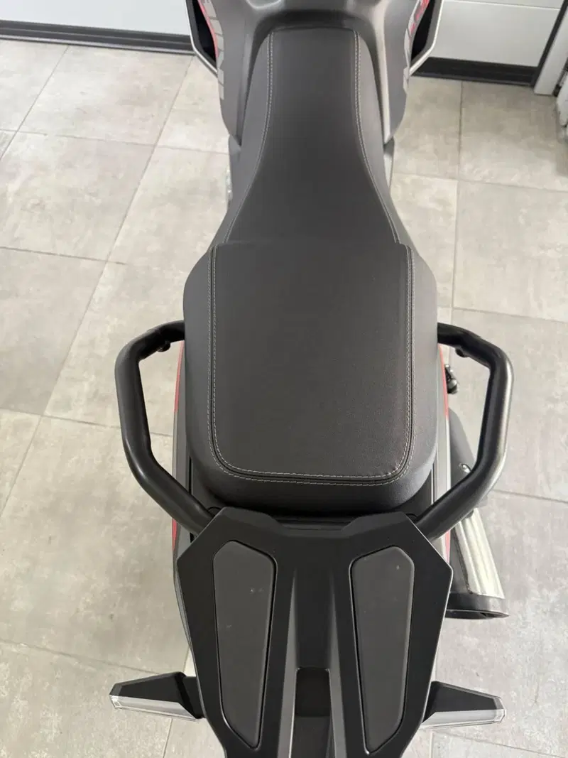 Moto Morini Allthrike 450 (2025 - 26) (8)