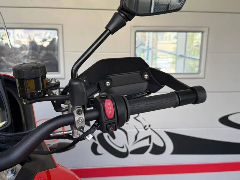 Moto Morini X-Cape 1200 (2026) (11)