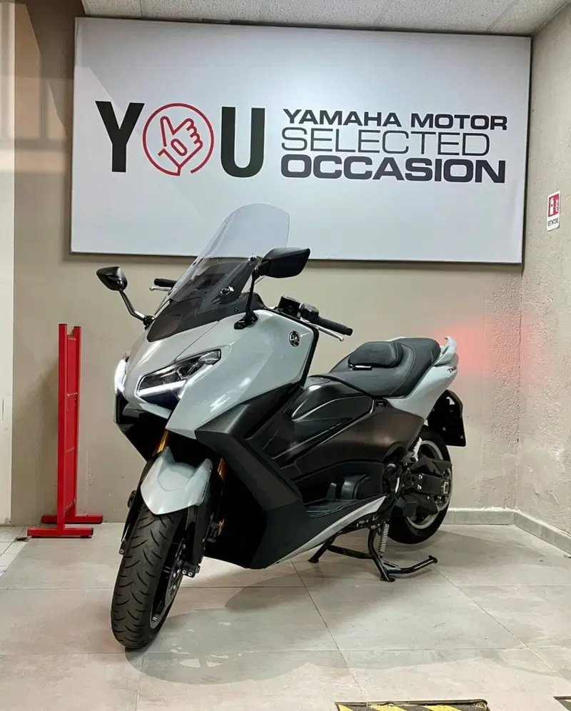 Yamaha T-Max 560 Tech Max (2025 - 26) (4)