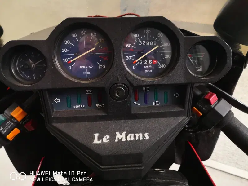 Moto Guzzi 850 le mans 2 (5)