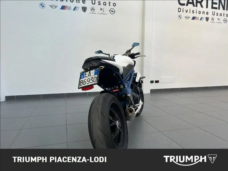 Triumph Speed Triple 1050 (2011 - 13) (5)