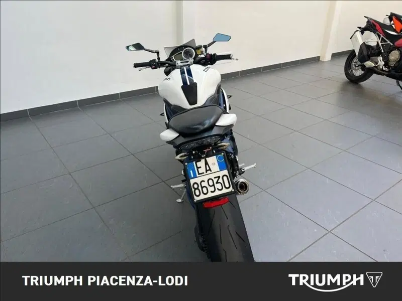 Triumph Speed Triple 1050 (2011 - 13) (3)