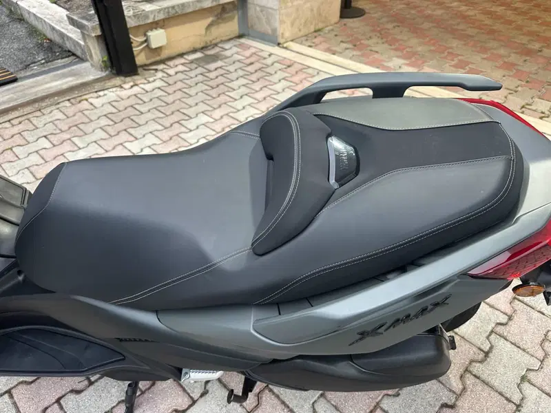 Yamaha X-Max 300 (2025 - 26) (8)