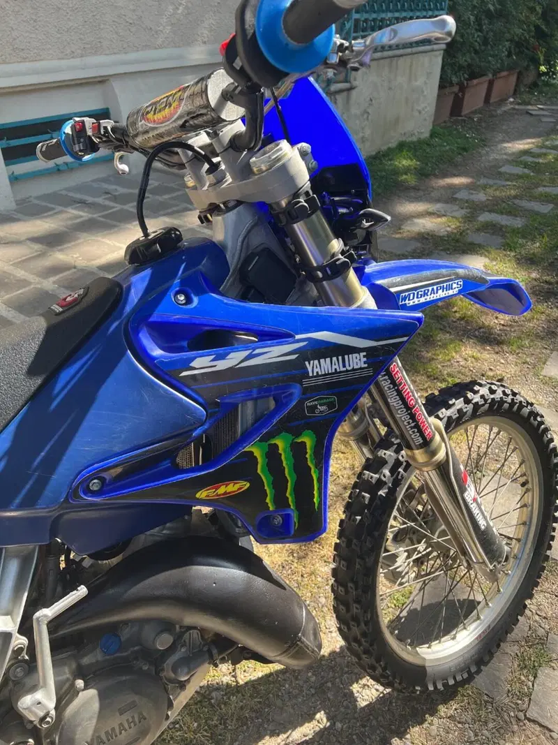 Yamaha YZ 125 (2006) (17)