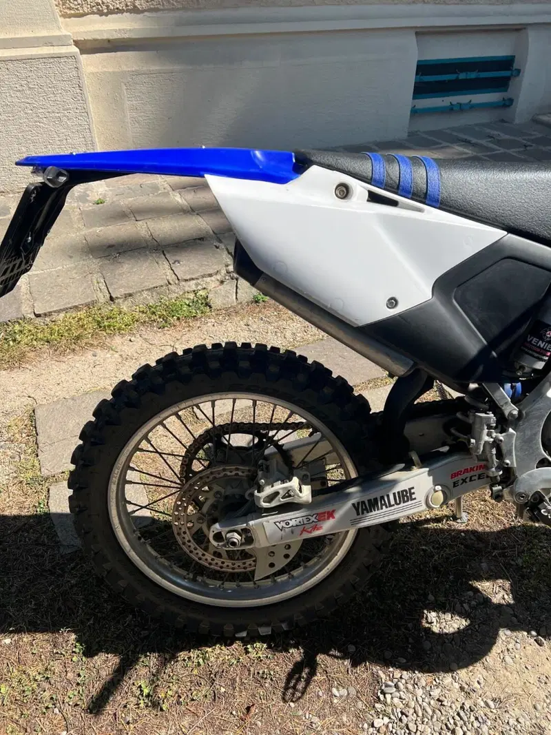 Yamaha YZ 125 (2006) (18)