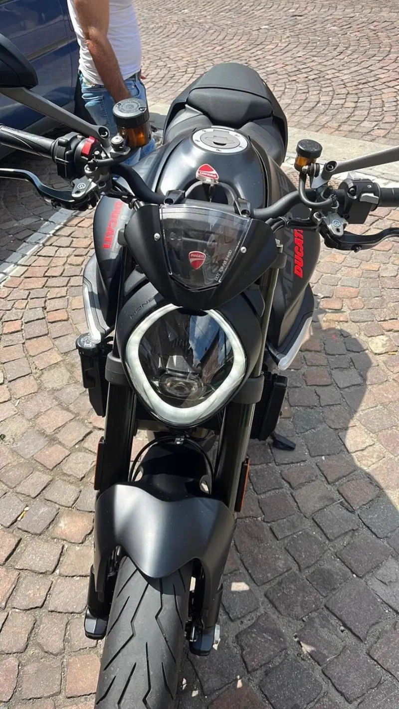 Ducati Monster 937 (2021 - 25) (2)