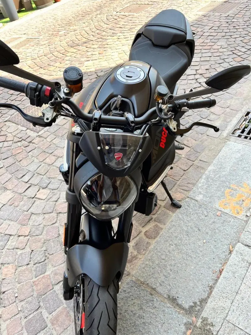 Ducati Monster 937 (2021 - 25) (4)