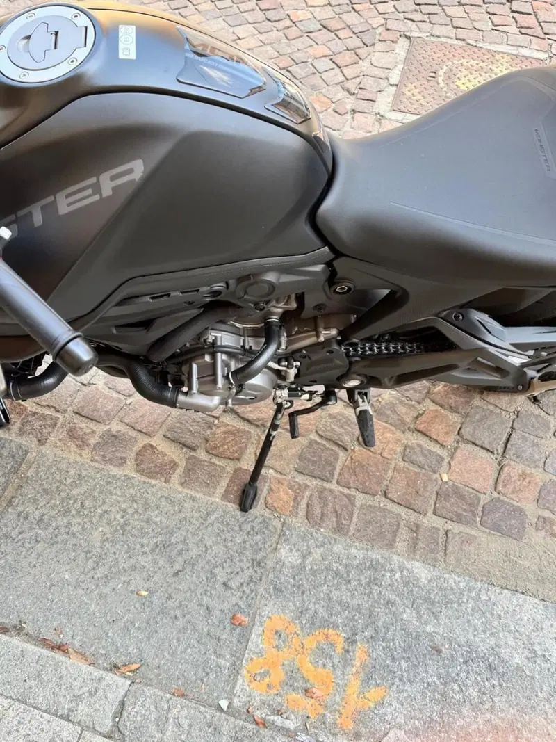 Ducati Monster 937 (2021 - 25) (5)