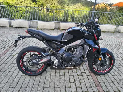 Yamaha MT-09 (2021 - 23) usata