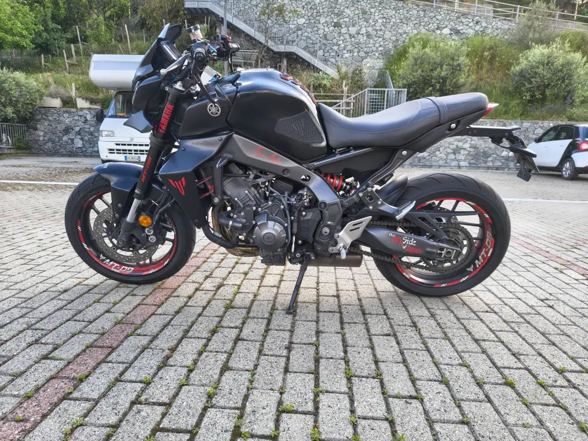 Yamaha MT-09 (2021 - 23) (3)