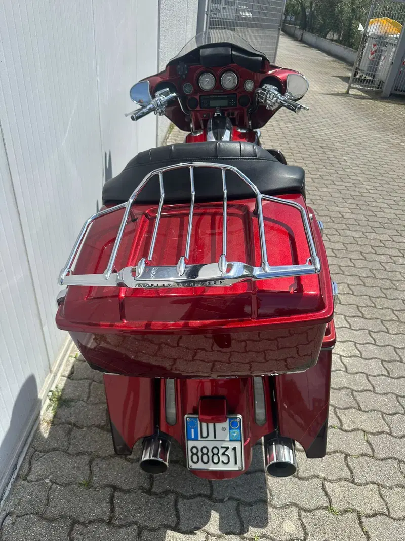 Harley-Davidson 1800 Street Glide (2012 - 13) - FLSTSE (14)
