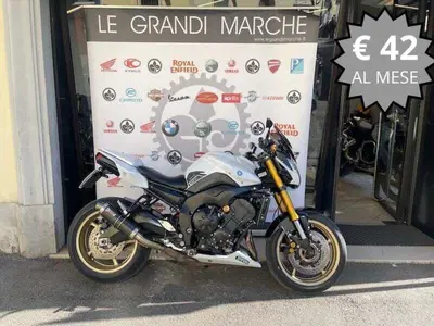 Yamaha FZ8 (2010 - 12) usata