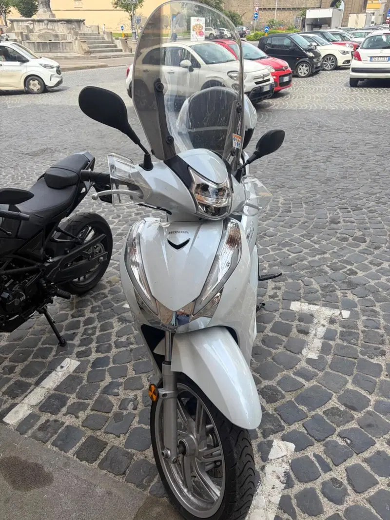 Honda SH 300 i ABS (2016 - 20) (5)