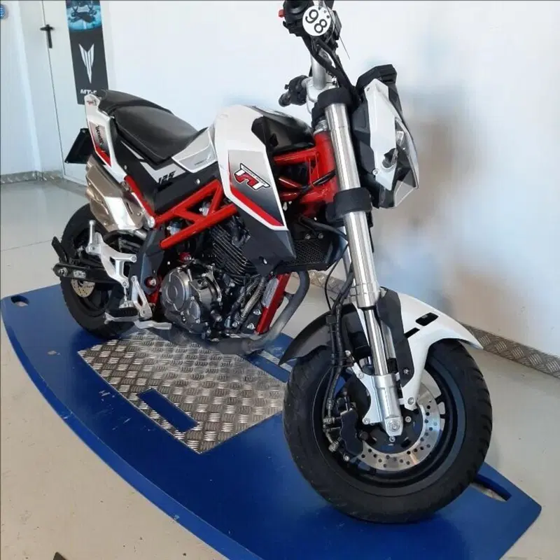 Benelli Tornado Naked T 125 (2017 - 20) (2)