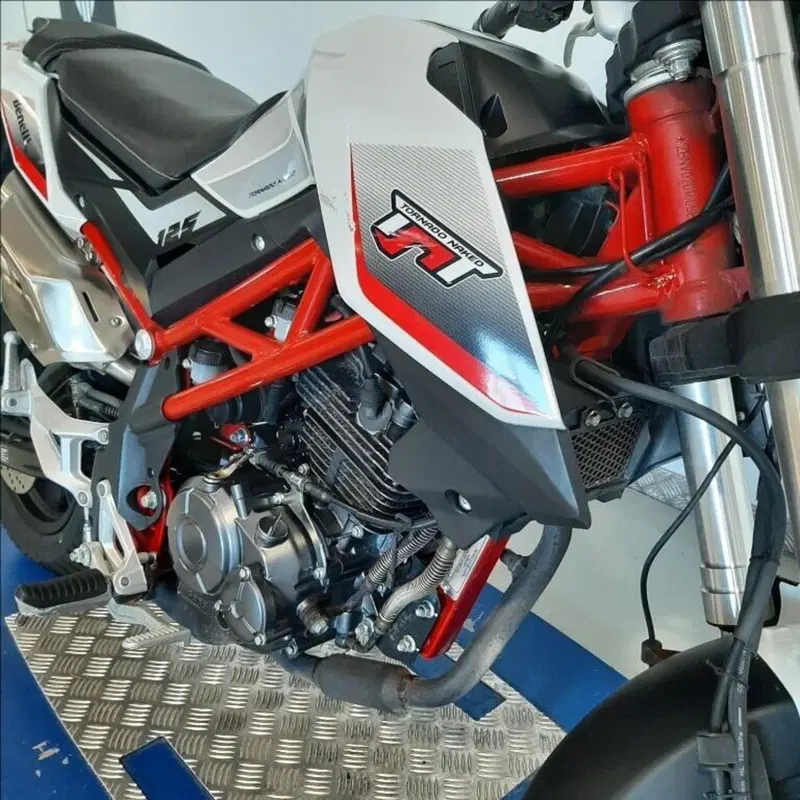 Benelli Tornado Naked T 125 (2017 - 20) (5)